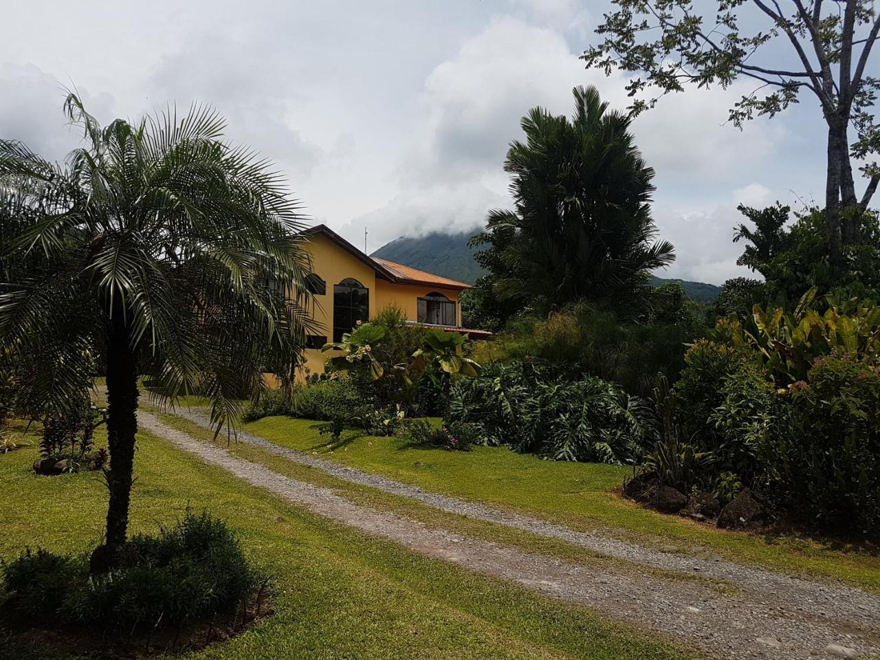 Hotel Brisas Arenal La Fortuna ภายนอก รูปภาพ